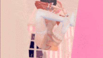 6831b78aba1d55.92853372.gif